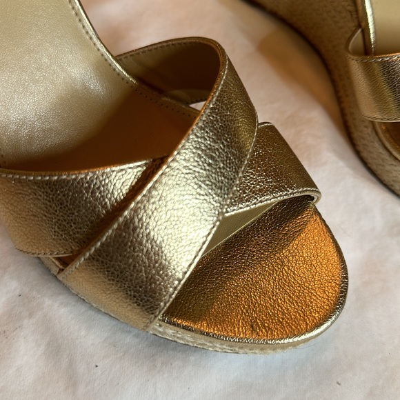 Michael Kors gold sandals - Picture 4 of 6
